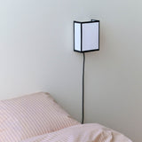 Ava square wall lamp | ecopet white