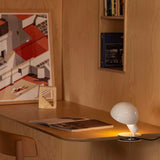 Bela clip table lamp | white