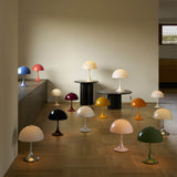 Panthella 250 portable | opaque coral