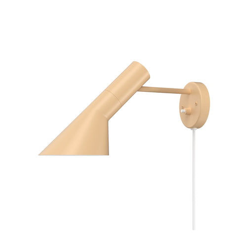 AJ wall lamp | warm sand