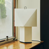 Aplat table lamp 440 | white silk paper