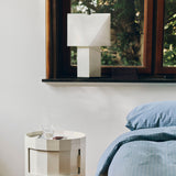 Aplat table lamp 440 | white silk paper