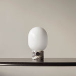 JWDA table lamp | carrara marble
