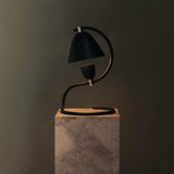 Klampenborg table lamp | brushed brass